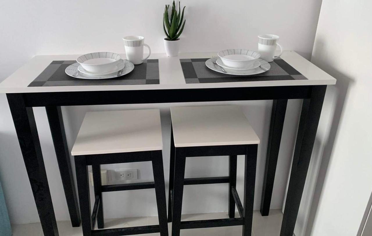 Grand Riviera Suites Comfy Condo Near Us Embassy Manila Bay Roxas Blvd Ermita Manilla Buitenkant foto